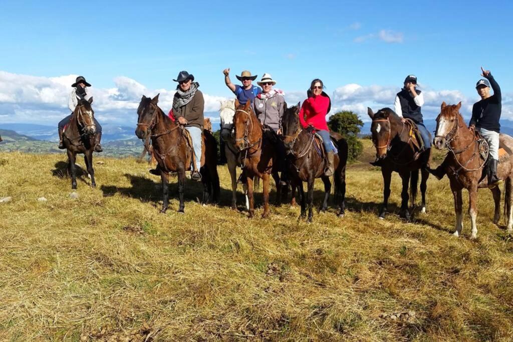 Un Refugio En Las Montanas De Tabio Exterior foto